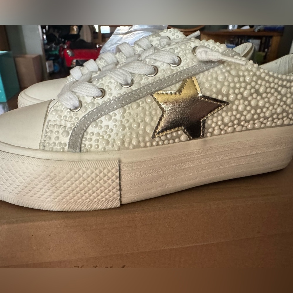 White and Gold Star Women's Sneakers